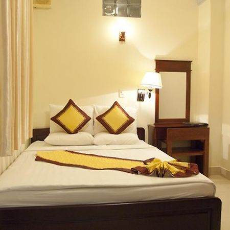Valentine Luxury Hotel - 31 Bui Vien Street Ho Chi Minh-stad Buitenkant foto
