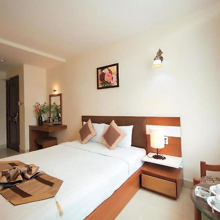 Valentine Luxury Hotel - 31 Bui Vien Street Ho Chi Minh-stad Buitenkant foto