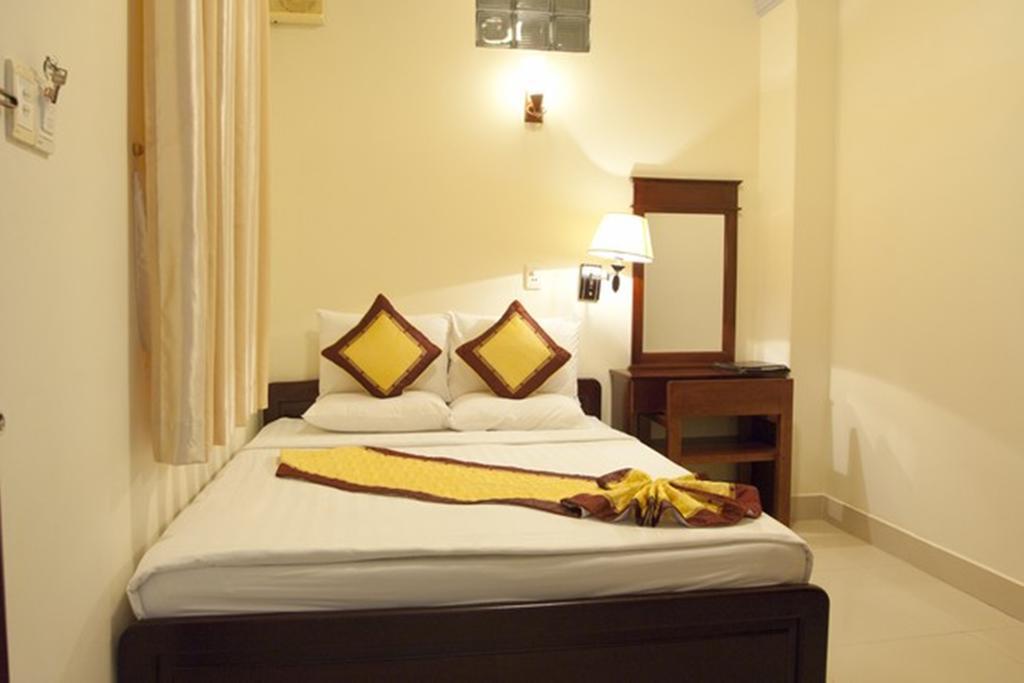 Valentine Luxury Hotel - 31 Bui Vien Street Ho Chi Minh-stad Buitenkant foto