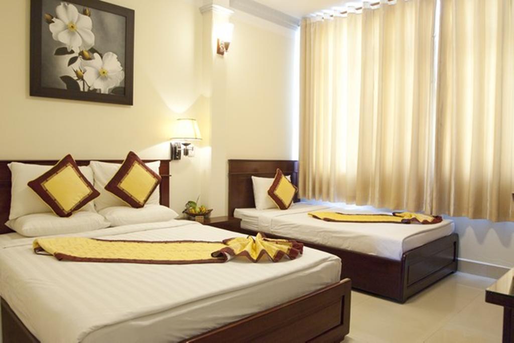 Valentine Luxury Hotel - 31 Bui Vien Street Ho Chi Minh-stad Buitenkant foto