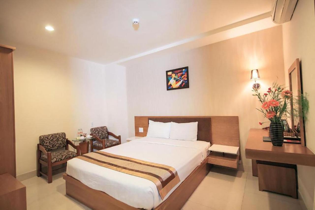 Valentine Luxury Hotel - 31 Bui Vien Street Ho Chi Minh-stad Buitenkant foto