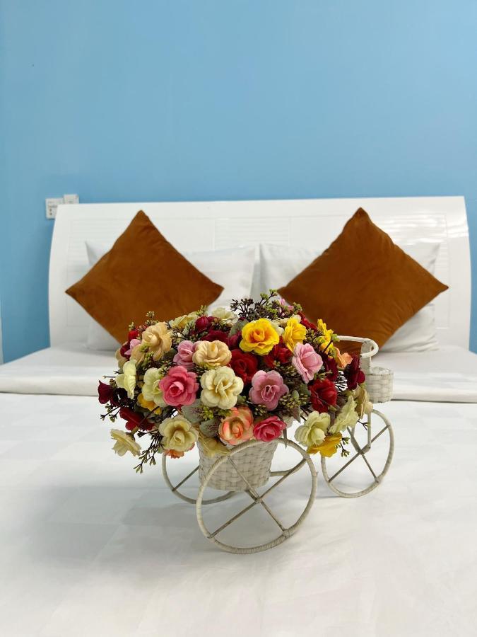 Valentine Luxury Hotel - 31 Bui Vien Street Ho Chi Minh-stad Buitenkant foto
