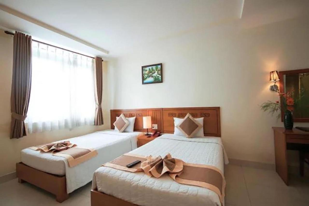 Valentine Luxury Hotel - 31 Bui Vien Street Ho Chi Minh-stad Buitenkant foto
