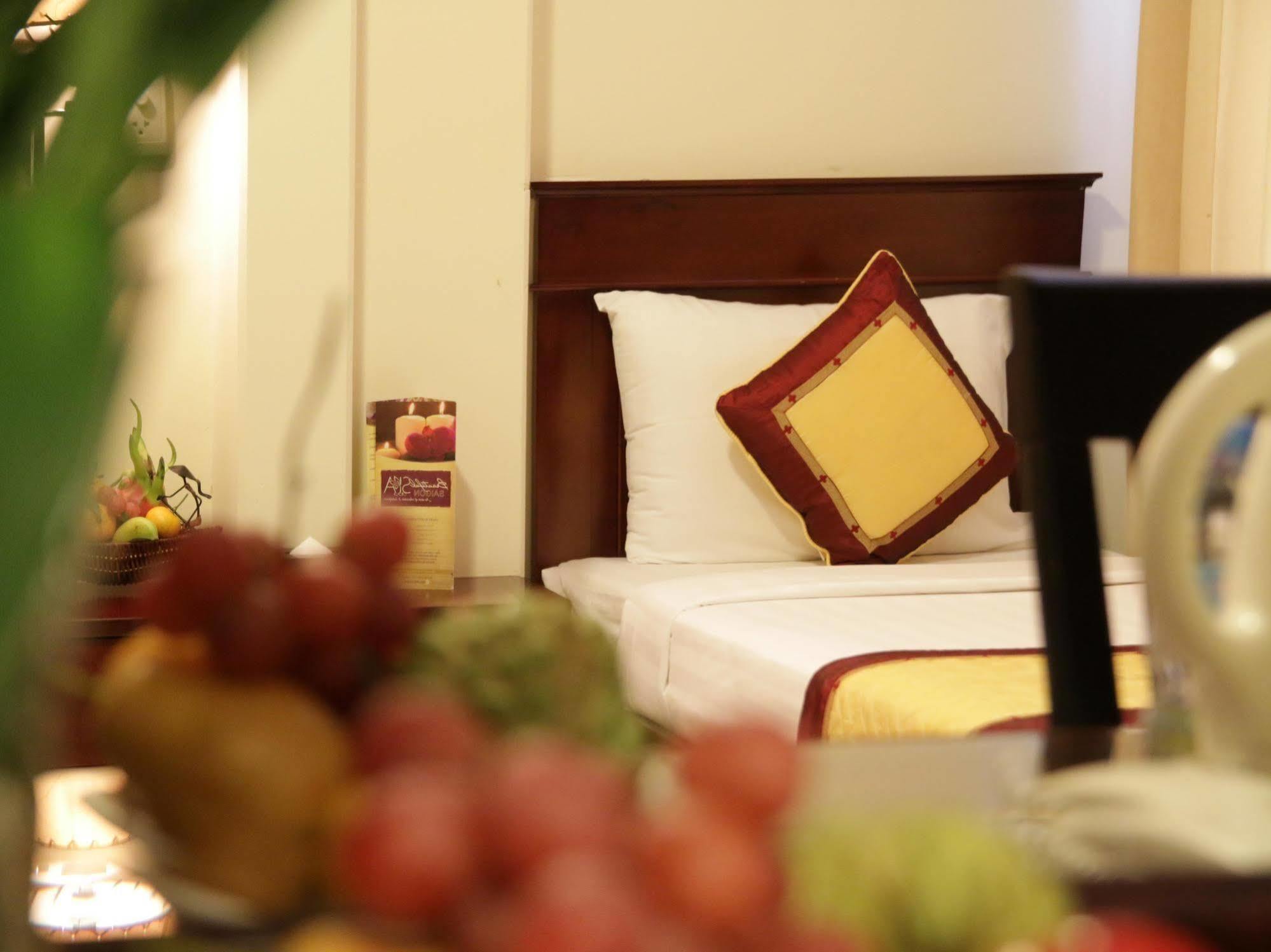 Valentine Luxury Hotel - 31 Bui Vien Street Ho Chi Minh-stad Buitenkant foto