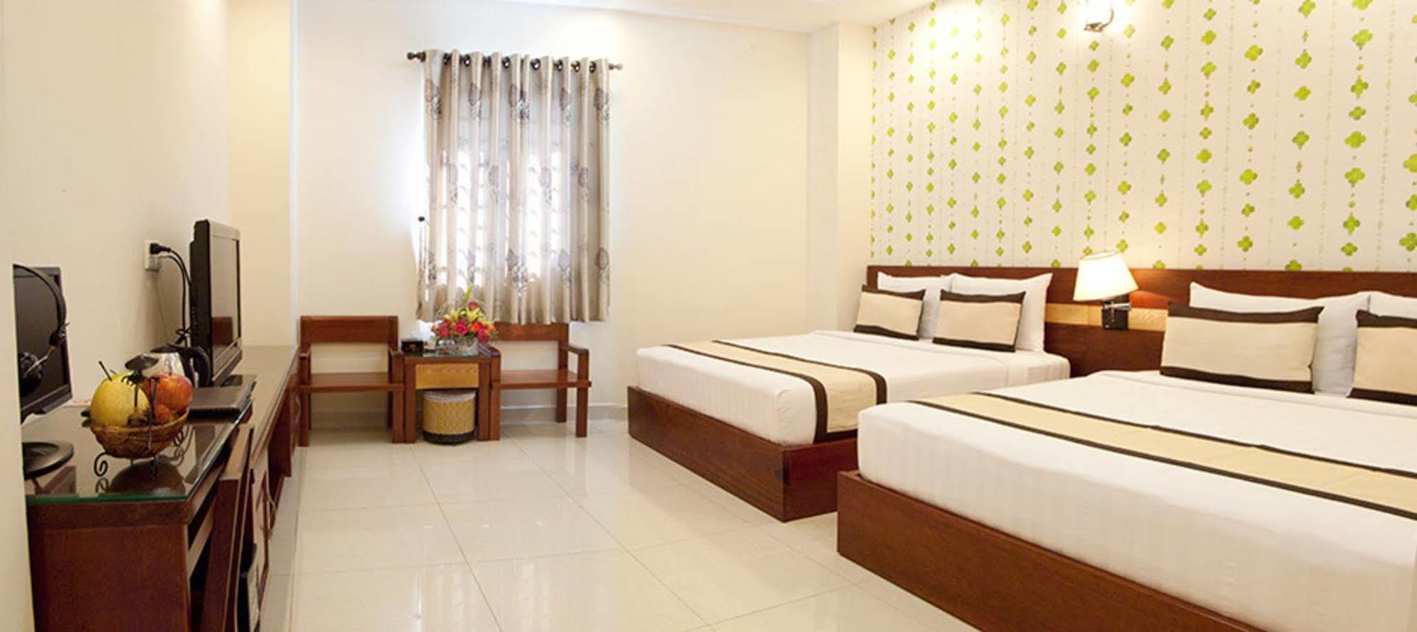 Valentine Luxury Hotel - 31 Bui Vien Street Ho Chi Minh-stad Buitenkant foto