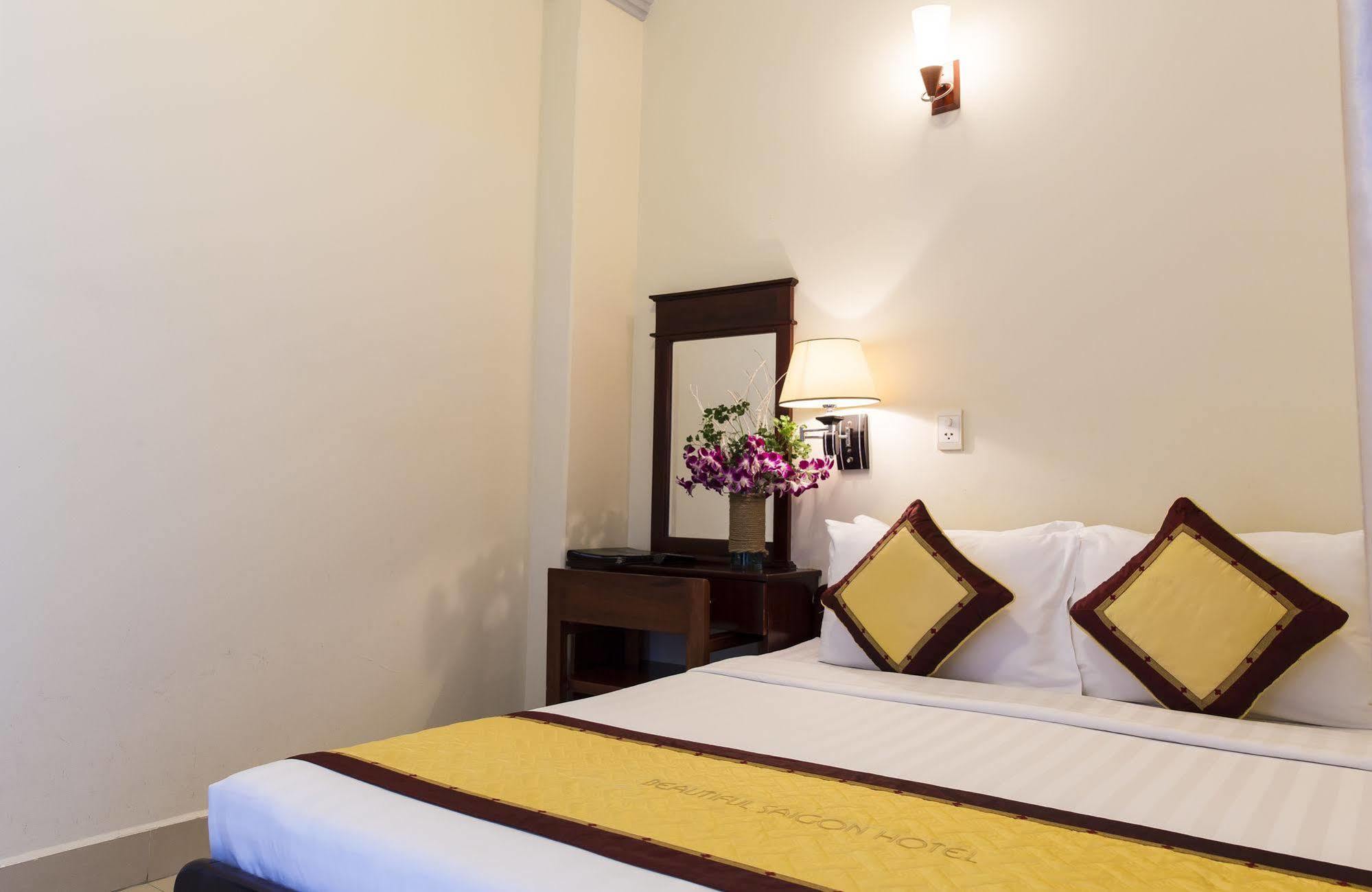 Valentine Luxury Hotel - 31 Bui Vien Street Ho Chi Minh-stad Buitenkant foto